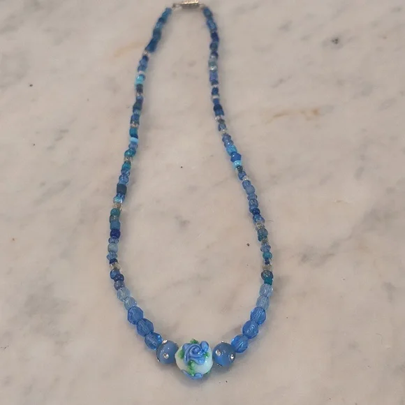 Bundle Of Handcrafted Necklaces - Picture 6 of 7